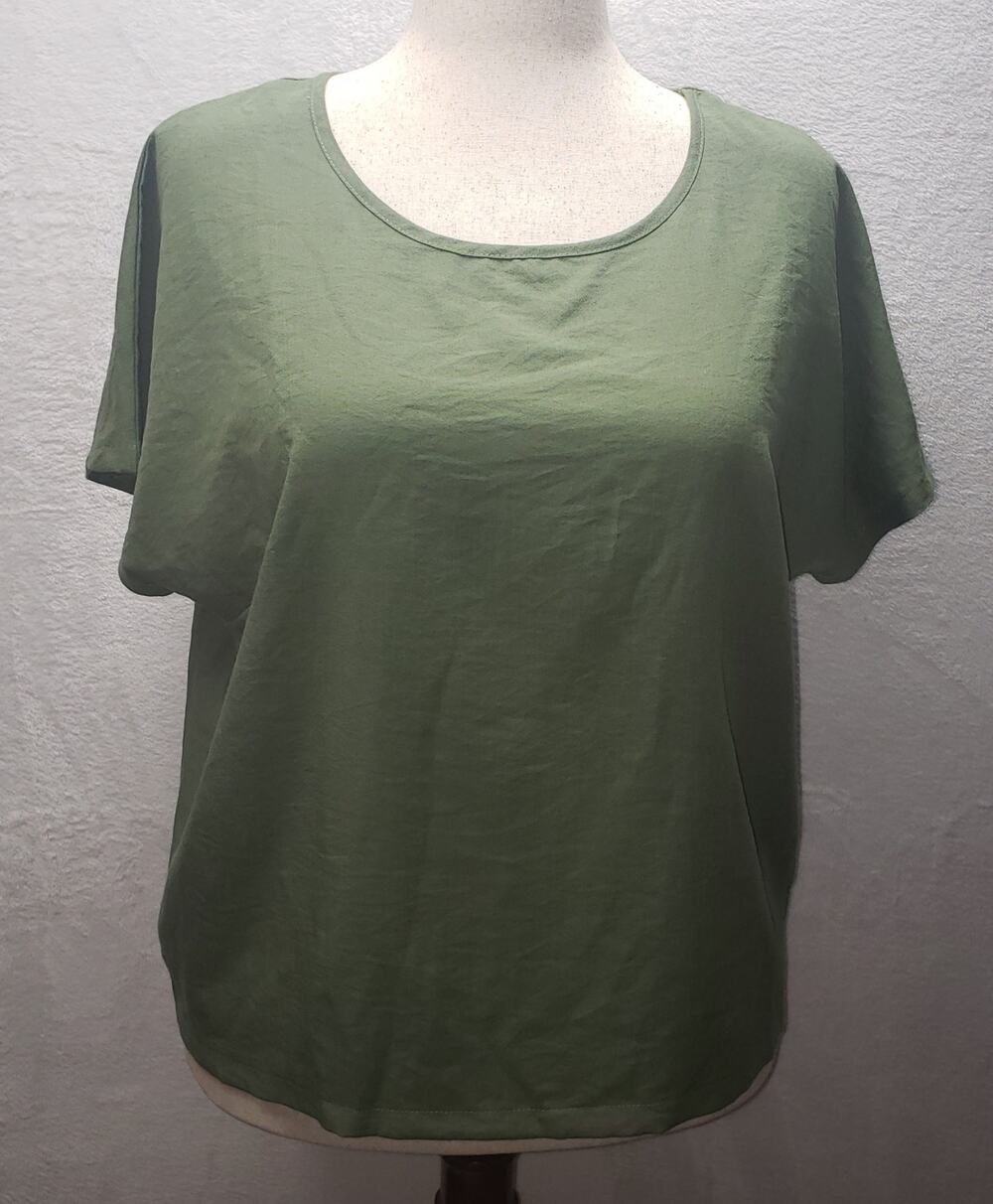 Women’s XL Olive Blouse NWOT Textured Olive Green Boho Casual Summer Shirt